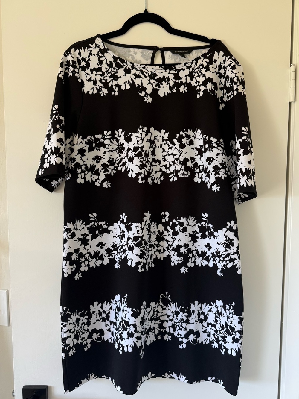 J Crew Black & White Floral Shift Dress